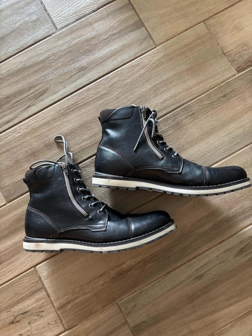 Rock & Republic black Lace-Up Boots with Side Zipper